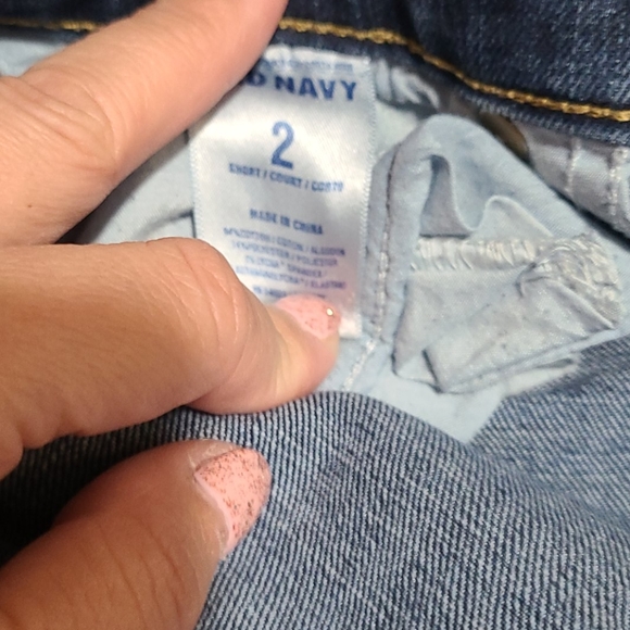 Old navy boot cut - Picture 2 of 3